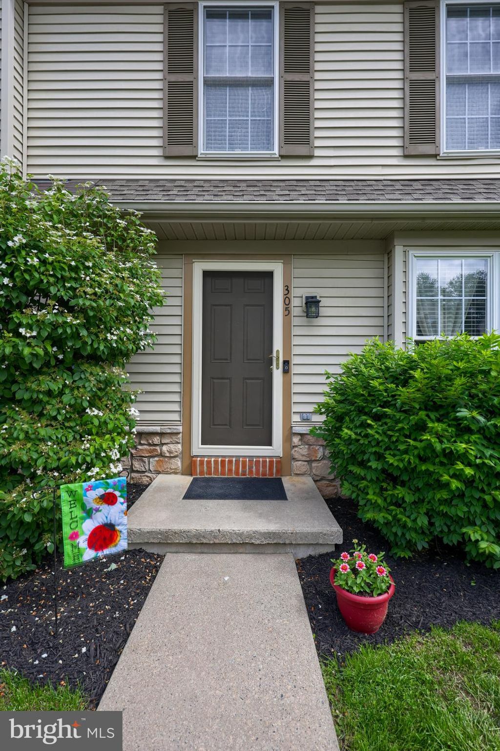 Photo of 305 Banyan Circle Drive, LANCASTER, PA 17603 (MLS # PALA2070048)