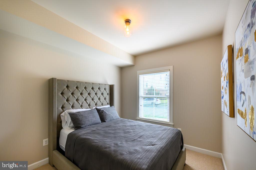 ONE LOUDOUN - Residential Lease