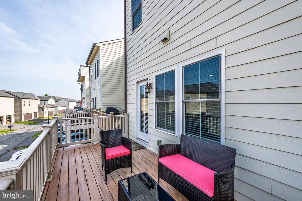 ONE LOUDOUN - Residential Lease