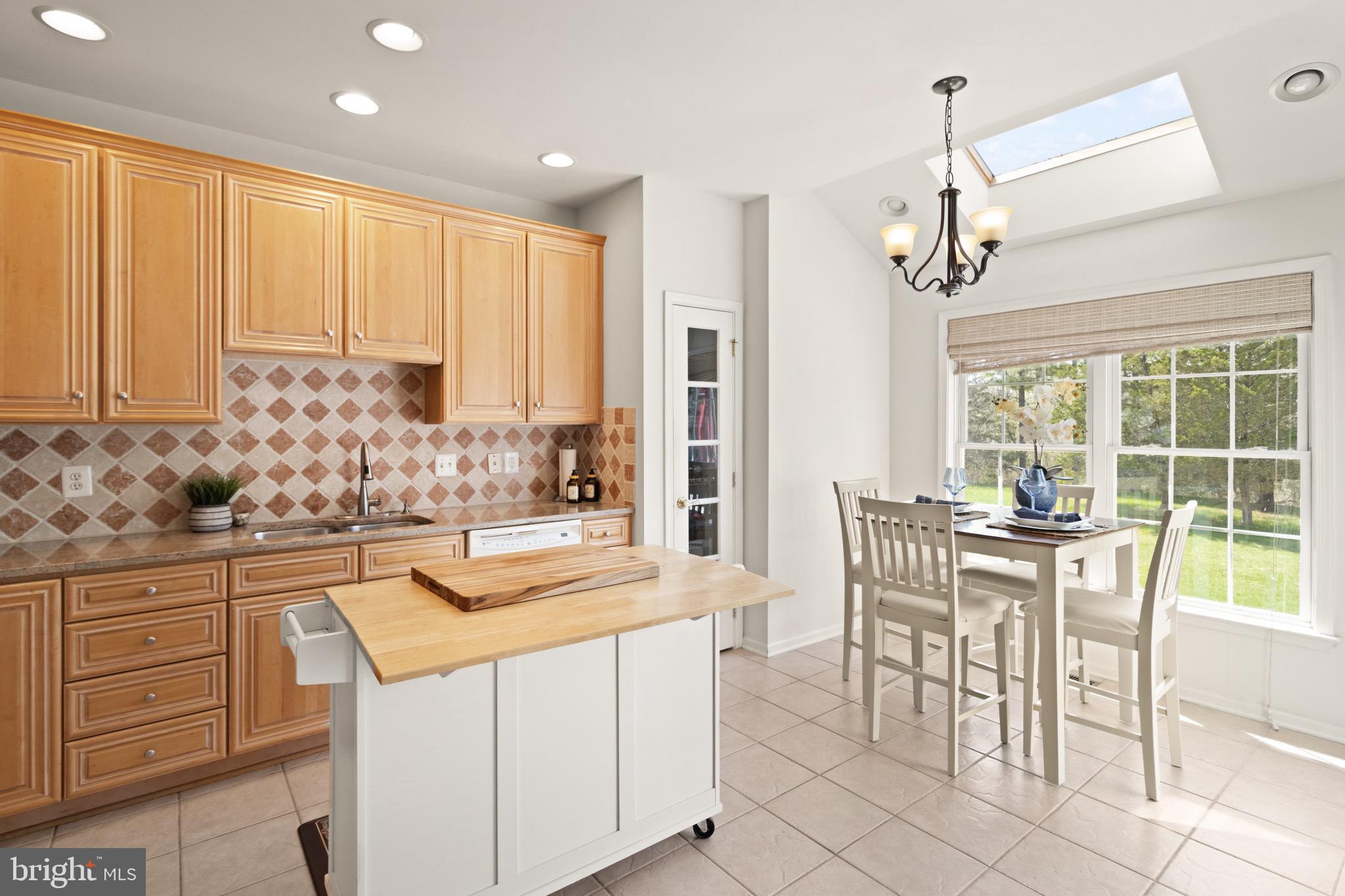 5652 WHEELWRIGHT WAY