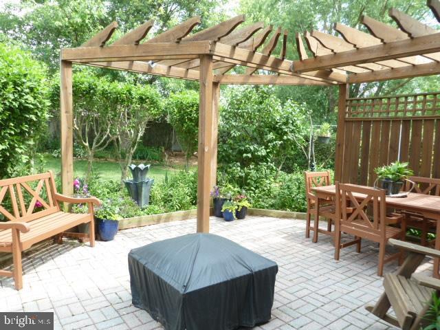 CHAPELWOOD - Residential