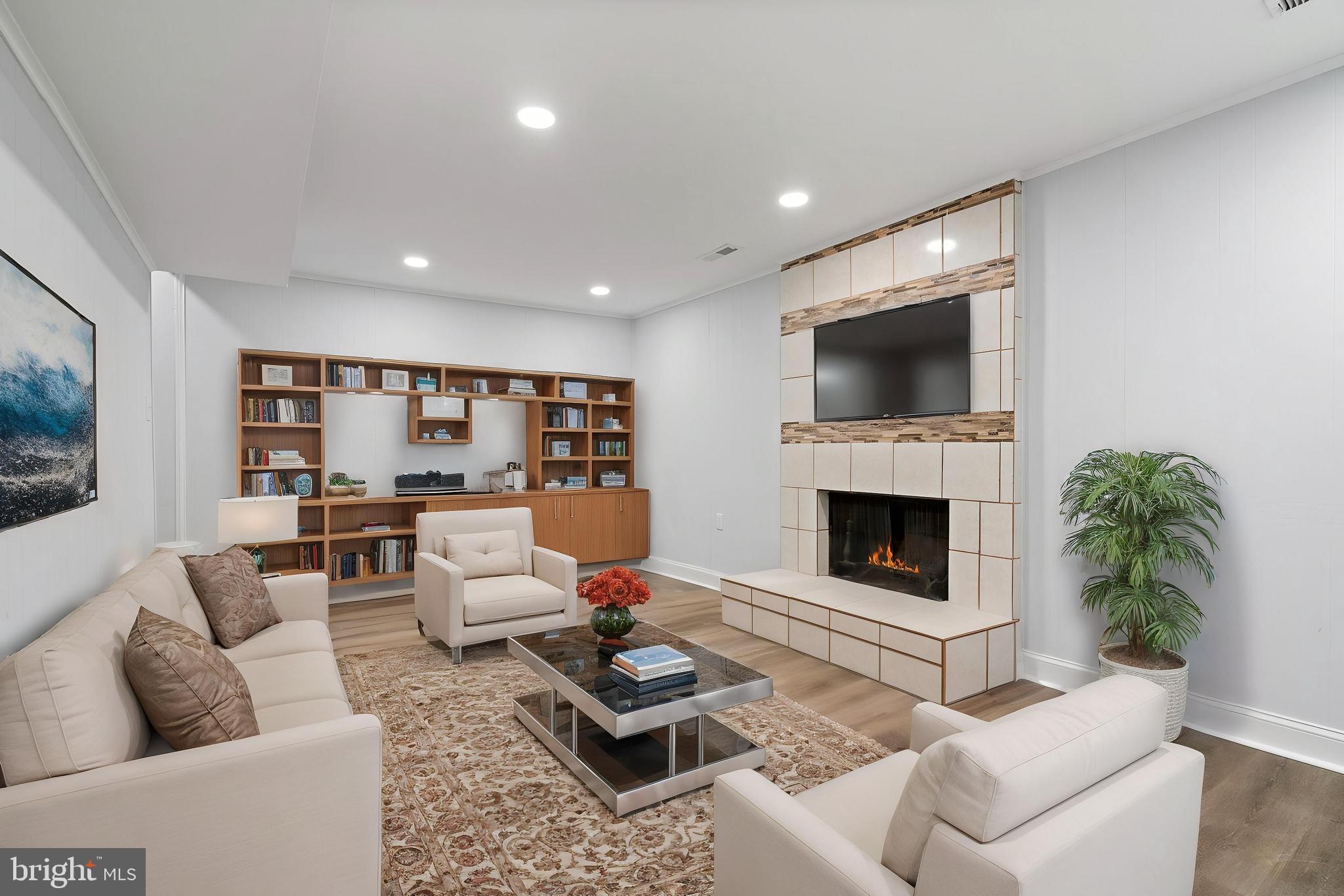 CAVALCADE - Residential