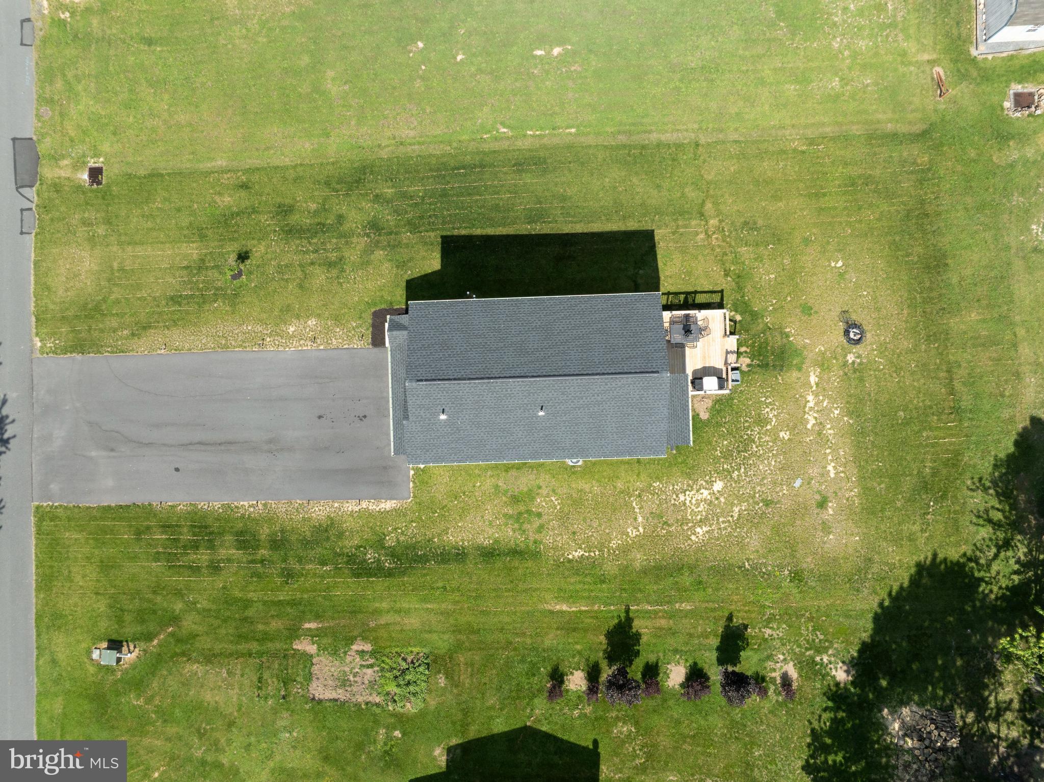 COLONIAL HILLS - Residential