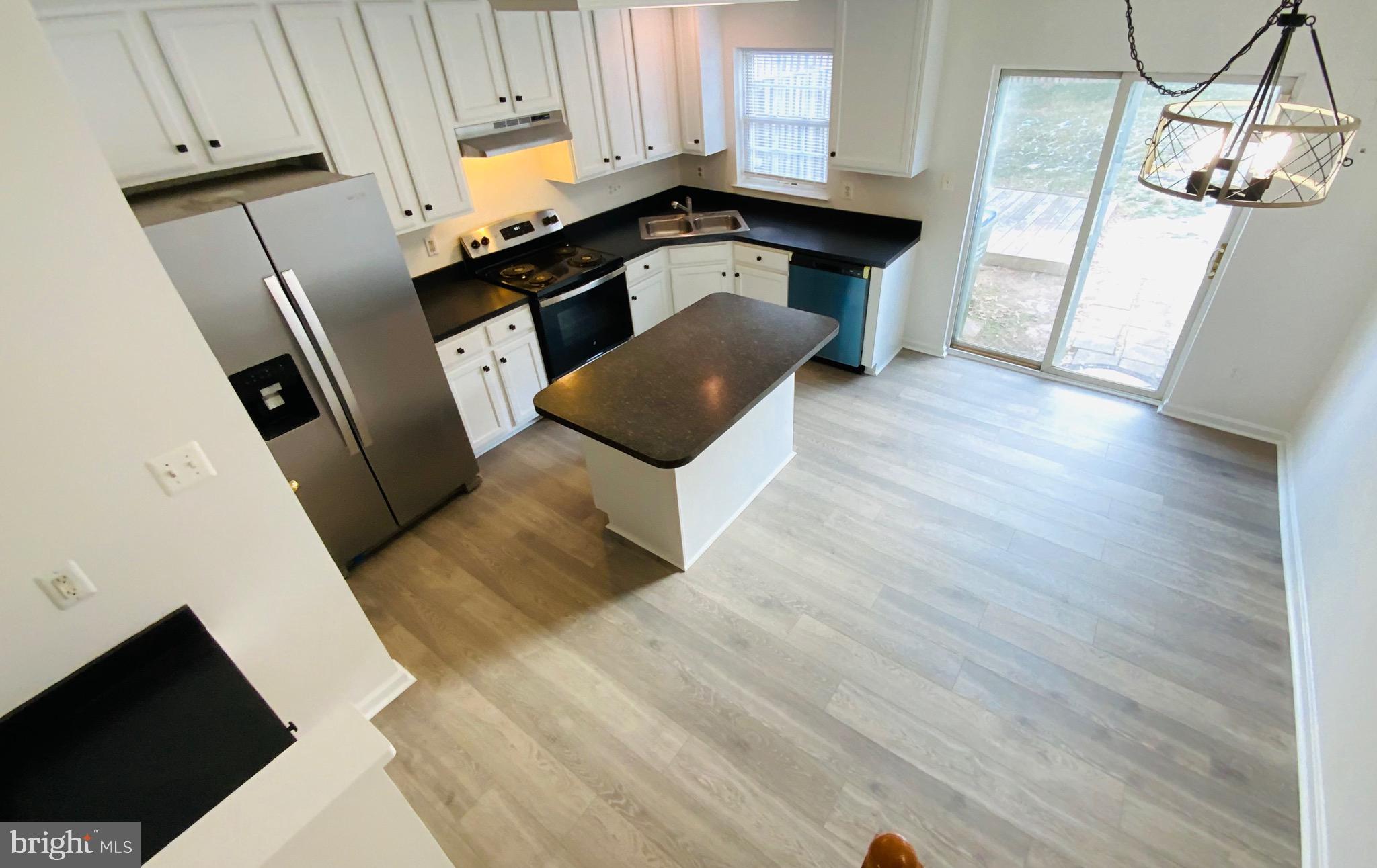 KINGSBROOKE - Residential Lease