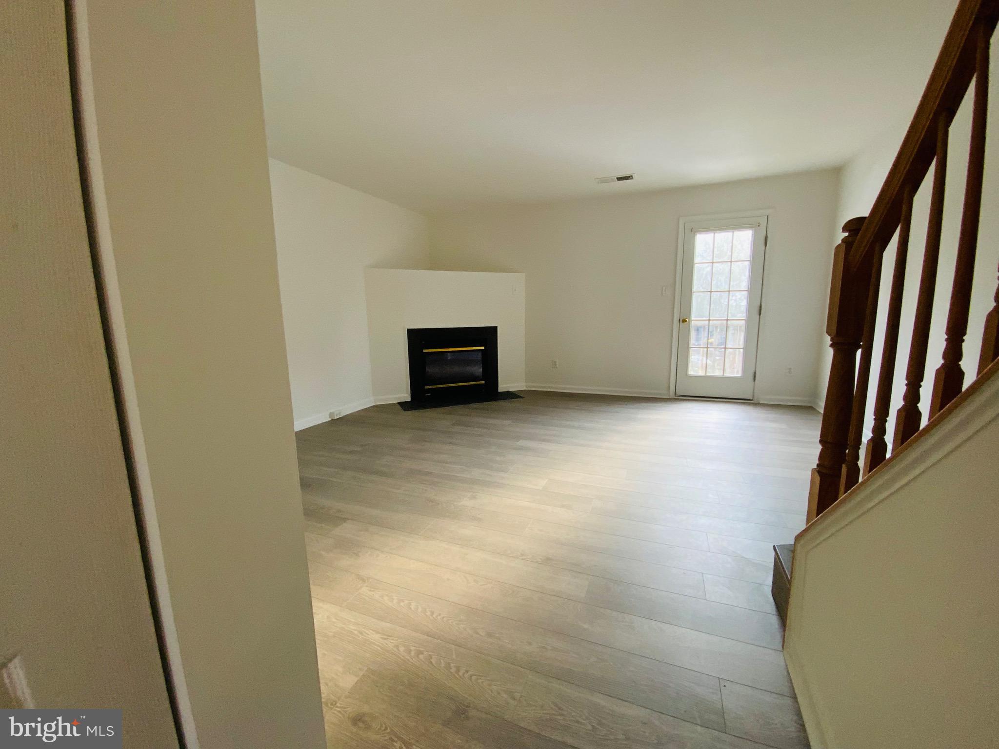 KINGSBROOKE - Residential Lease