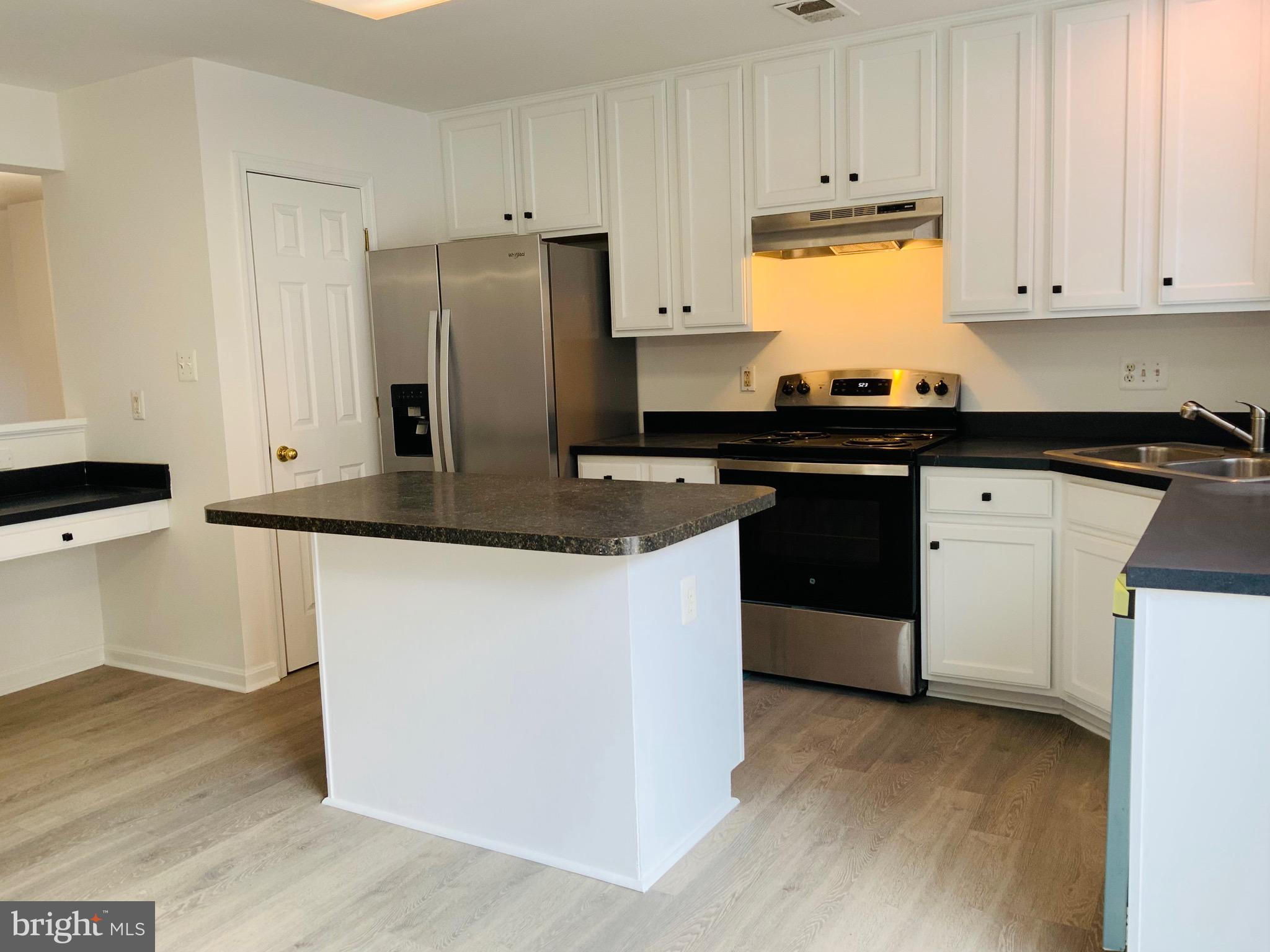 KINGSBROOKE - Residential Lease