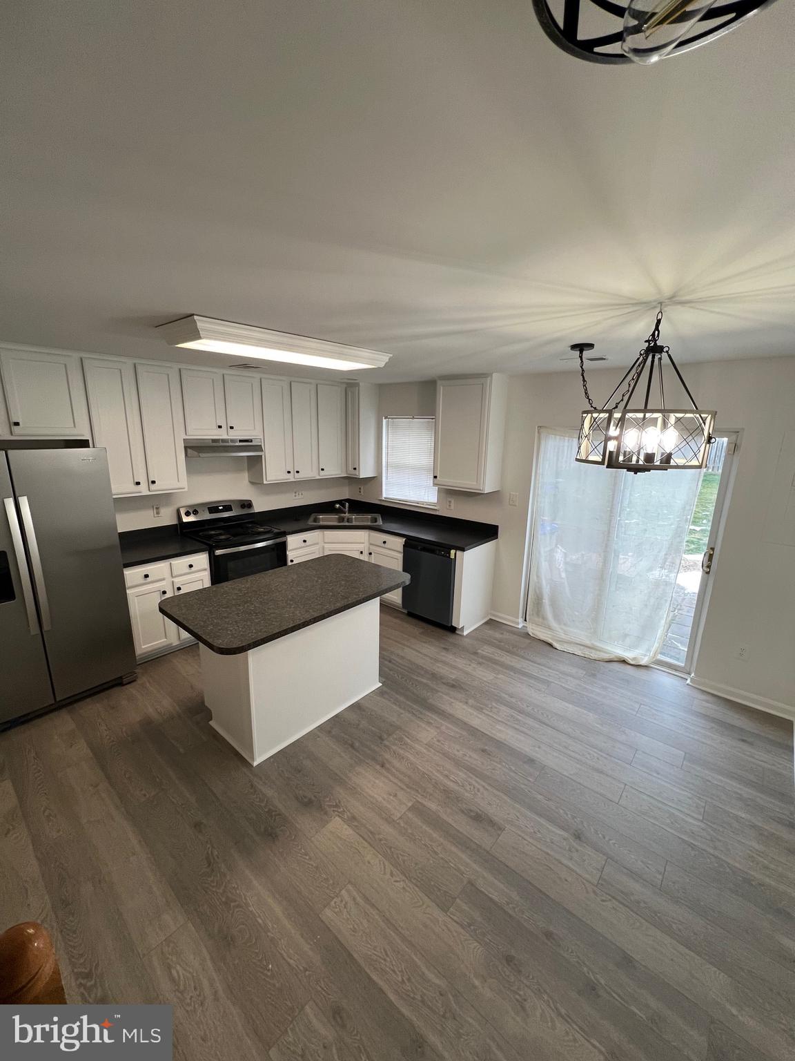 KINGSBROOKE - Residential Lease