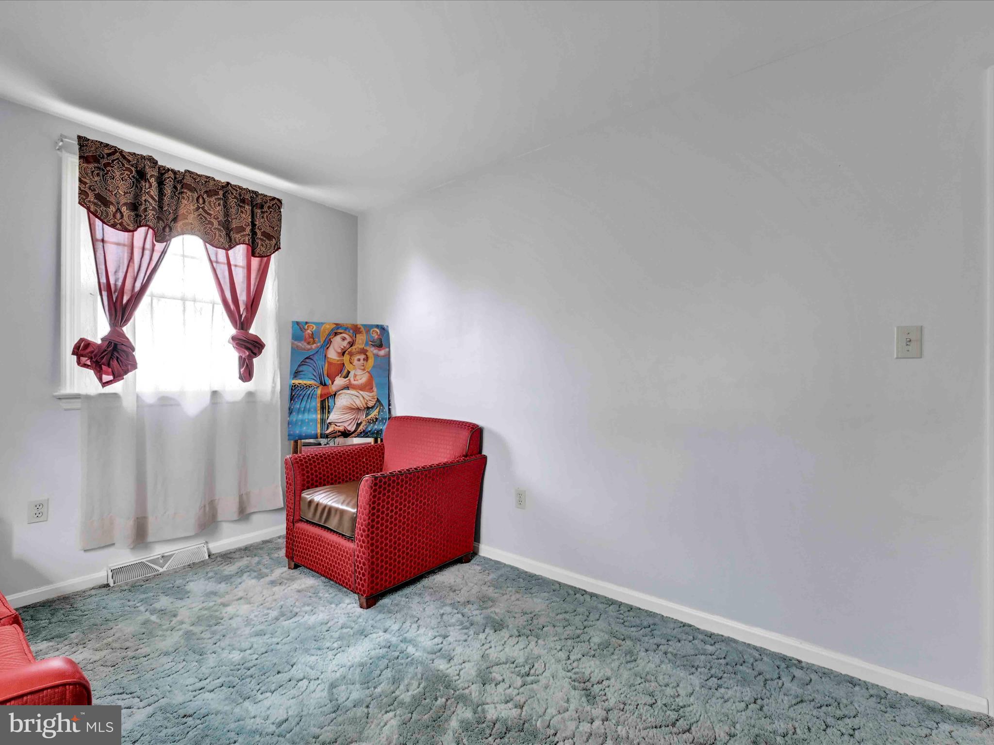 LINVILLE CIRCLE - Residential