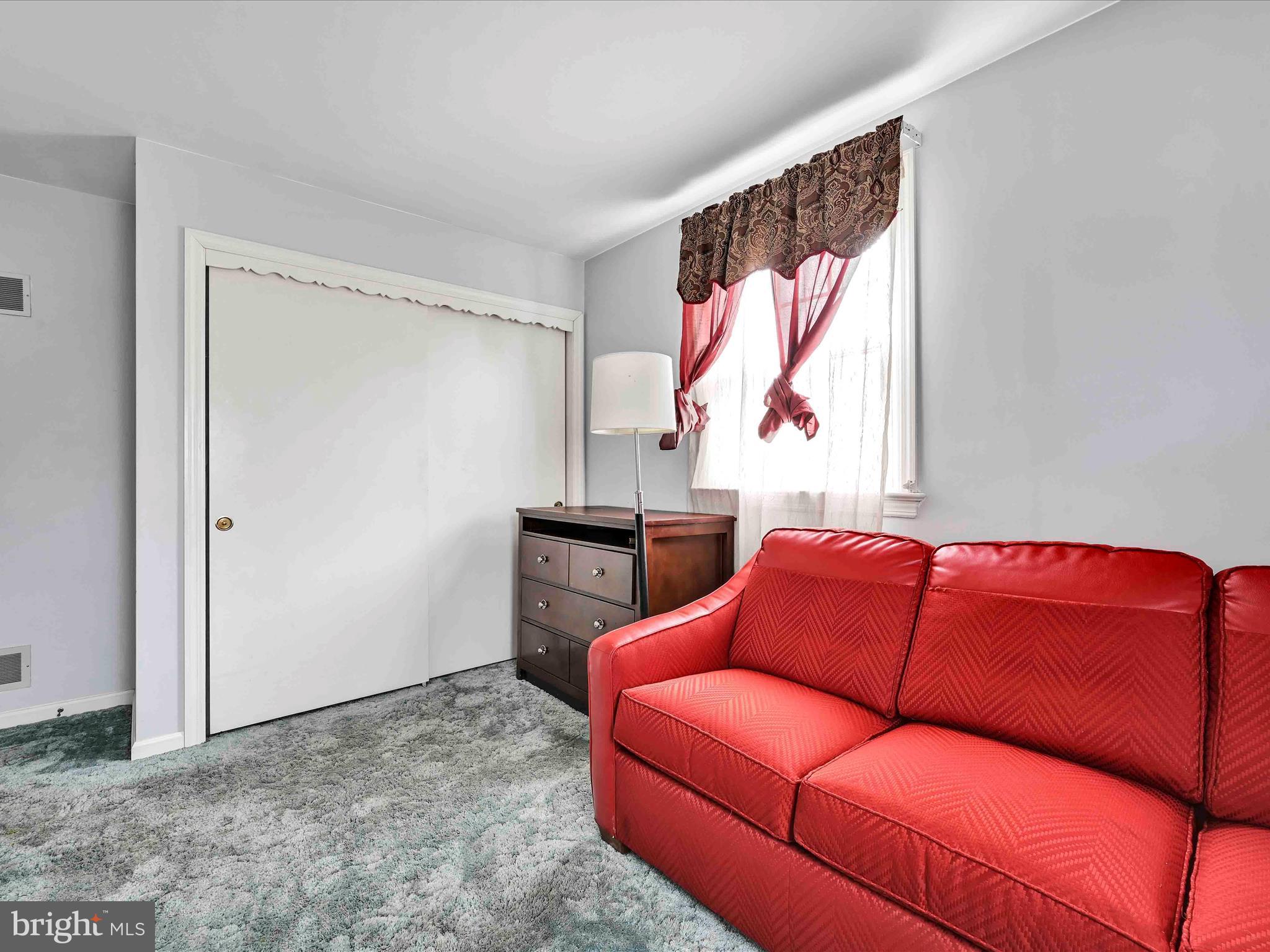 LINVILLE CIRCLE - Residential