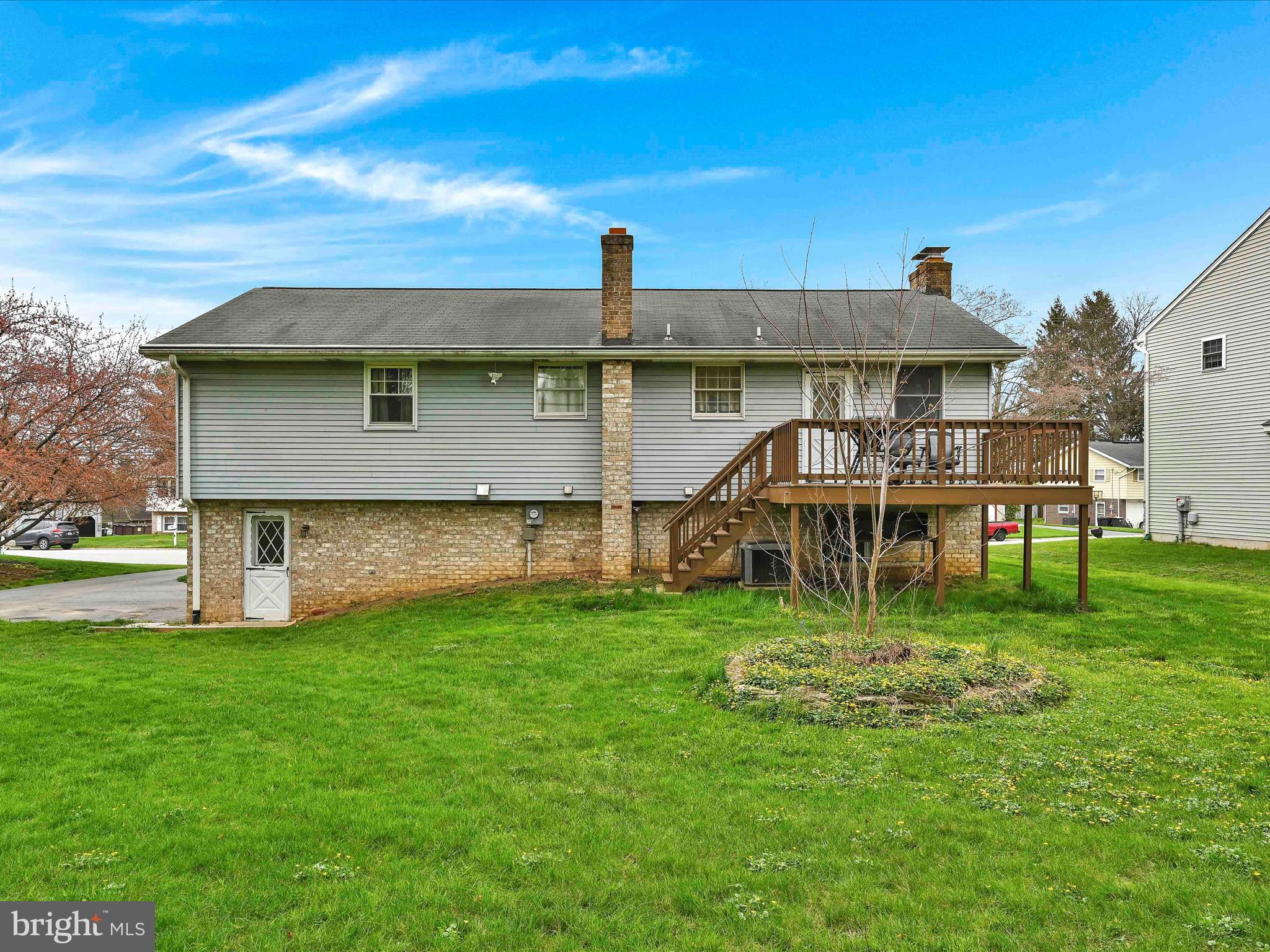 LINVILLE CIRCLE - Residential