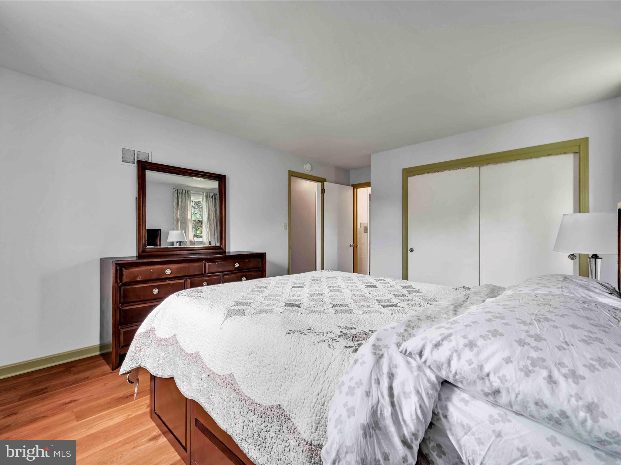 LINVILLE CIRCLE - Residential