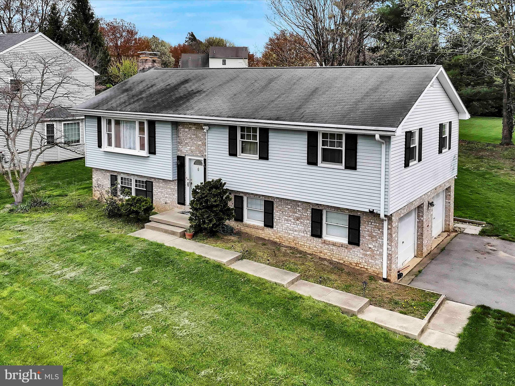 LINVILLE CIRCLE - Residential