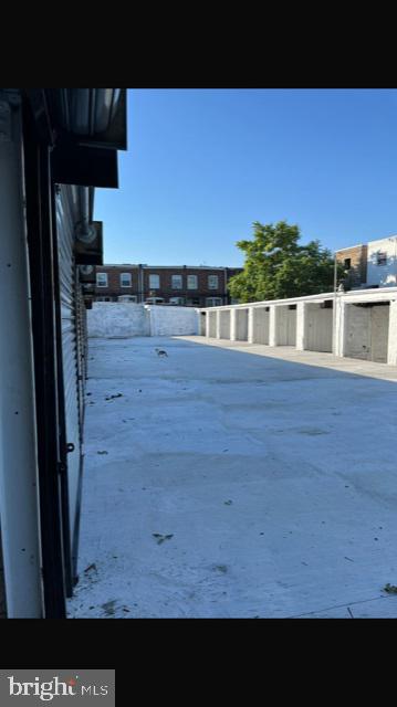 ELMWOOD PARK - Commercial Sale