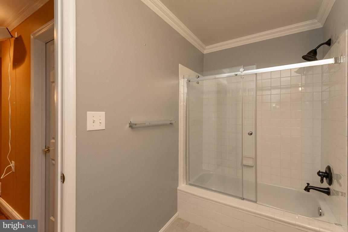 WINDSOR CROSSING - Residential