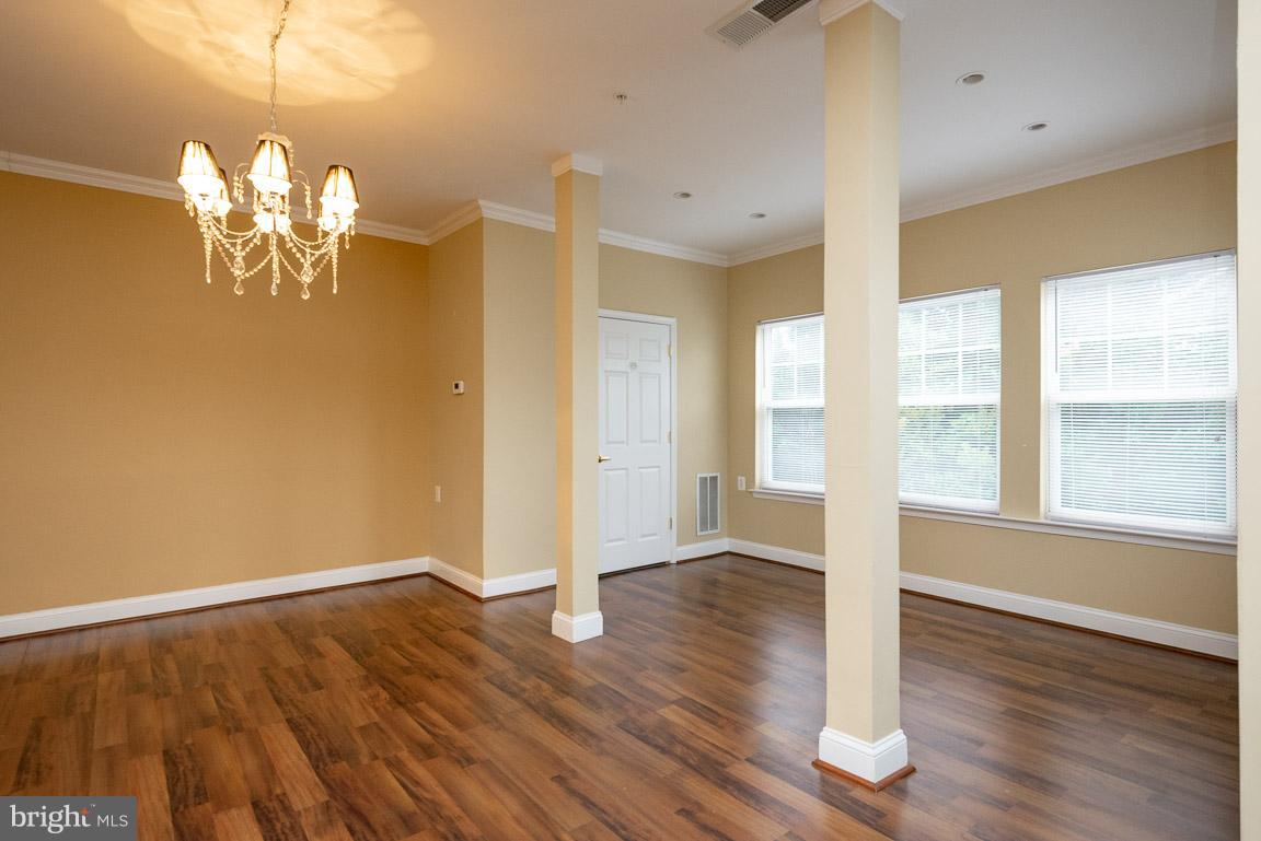 WINDSOR CROSSING - Residential