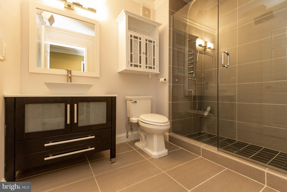 WINDSOR CROSSING - Residential