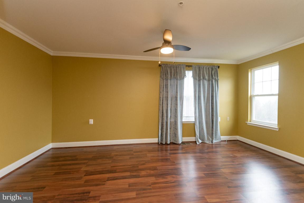 WINDSOR CROSSING - Residential