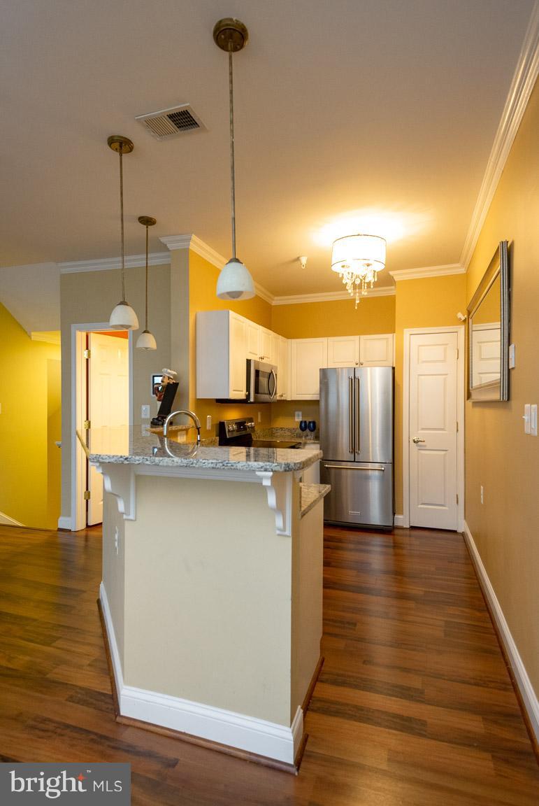 WINDSOR CROSSING - Residential