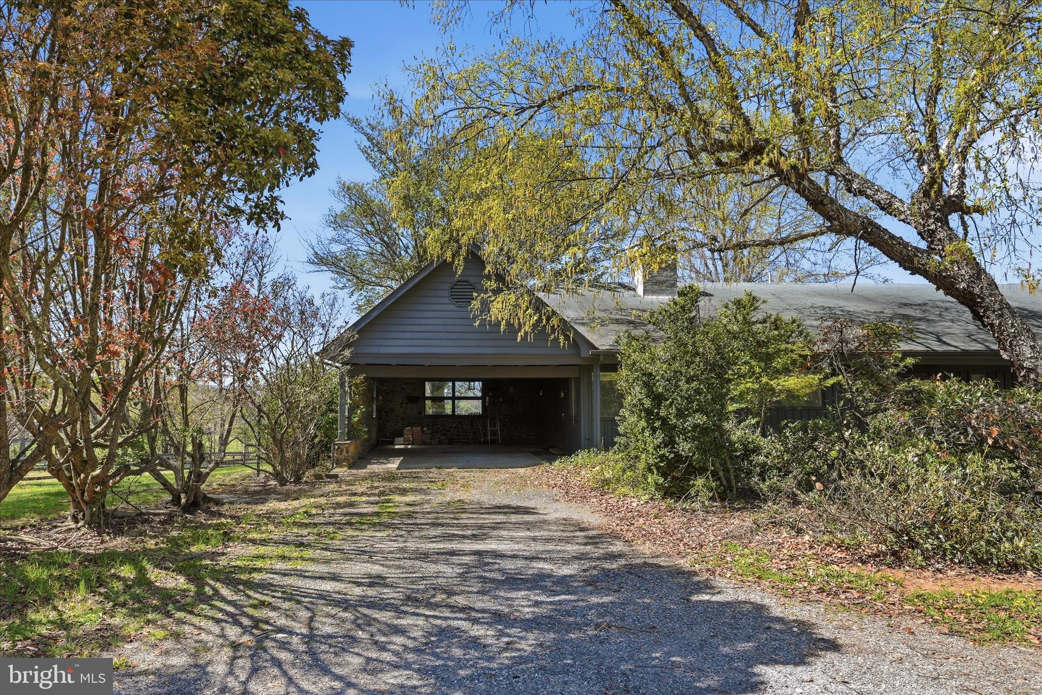 2517 FIVE POINTS ROAD