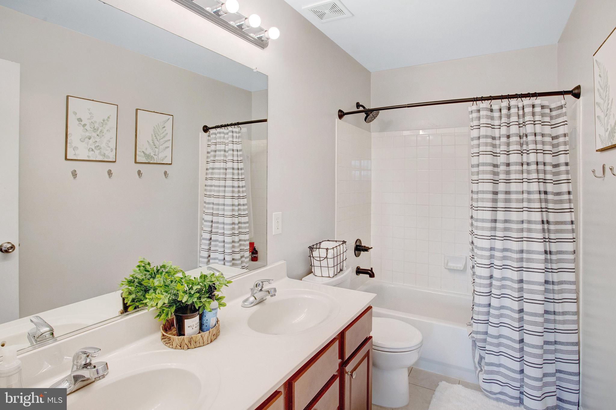 MONTEROSA - Residential