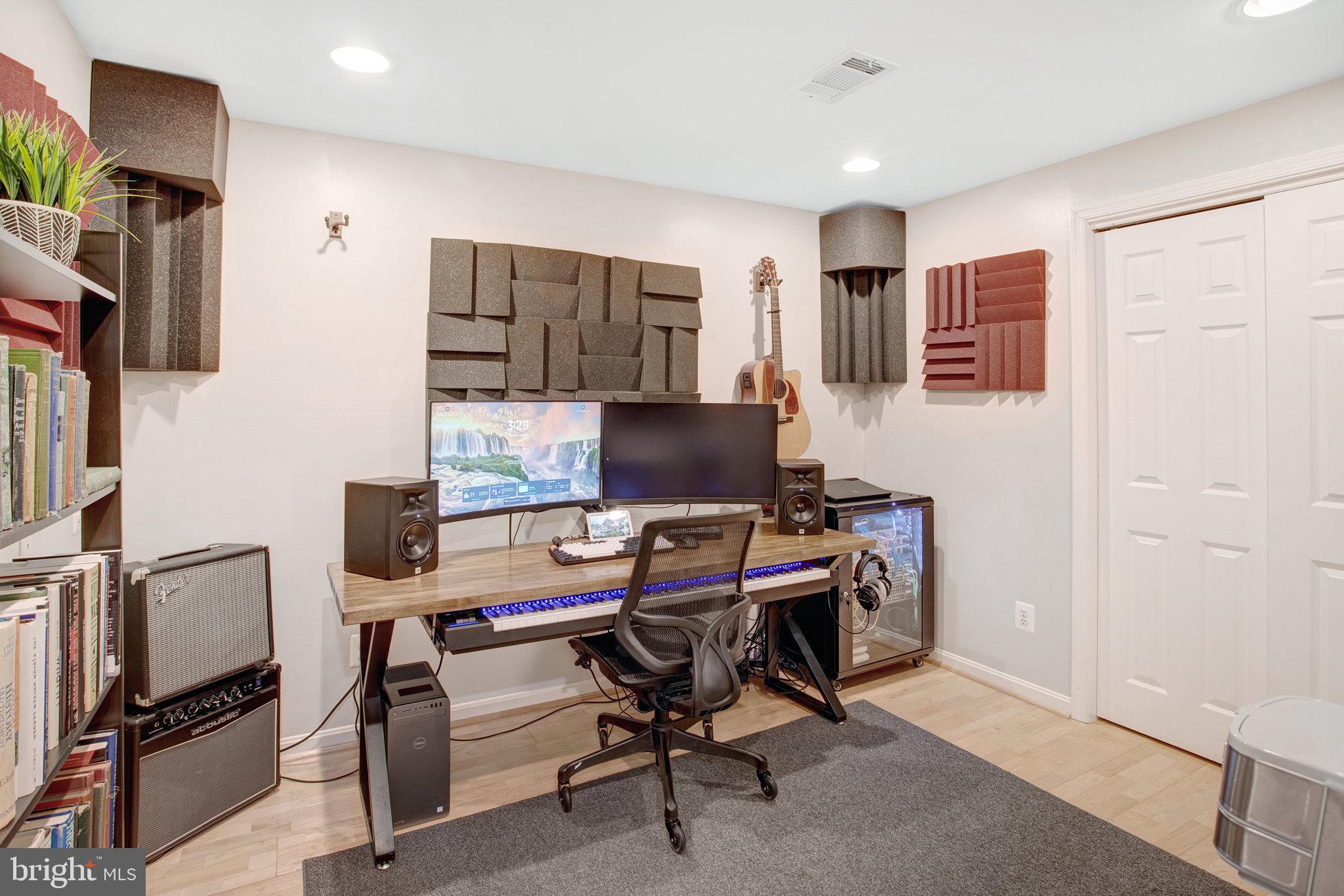 MONTEROSA - Residential