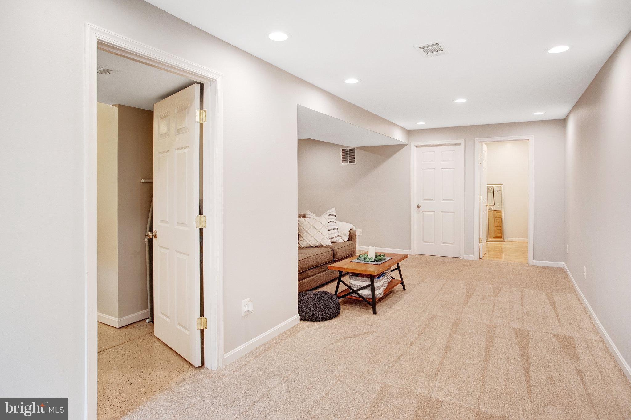 MONTEROSA - Residential