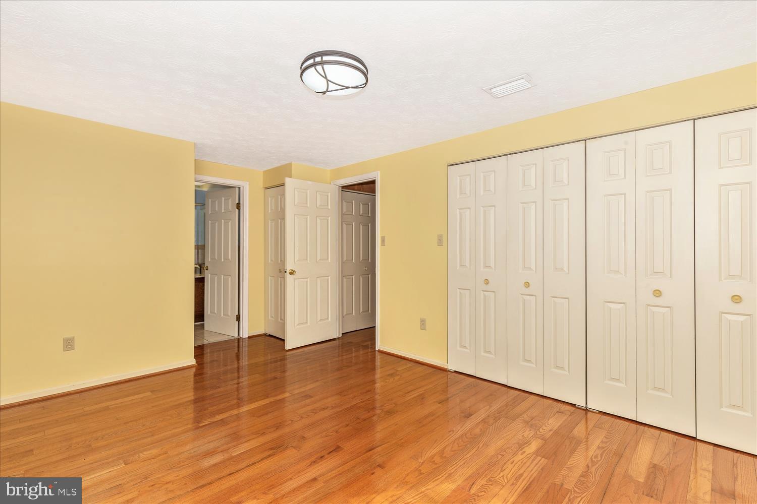 WATERS EDGE AT NORTH LAKE - Residential Lease