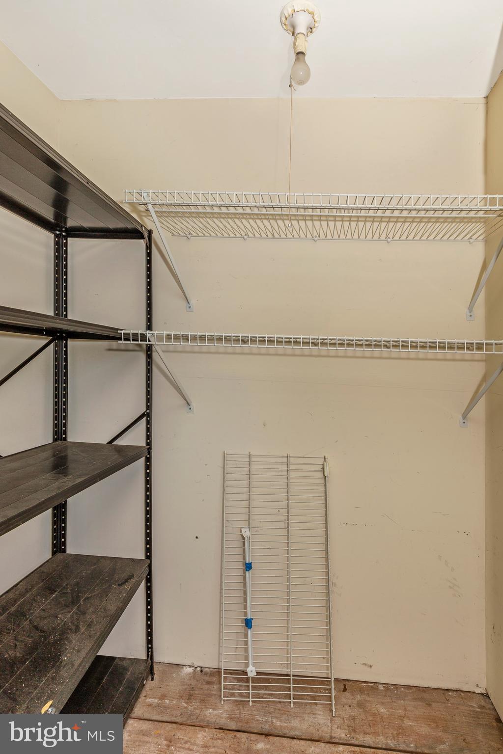 WATERS EDGE AT NORTH LAKE - Residential Lease