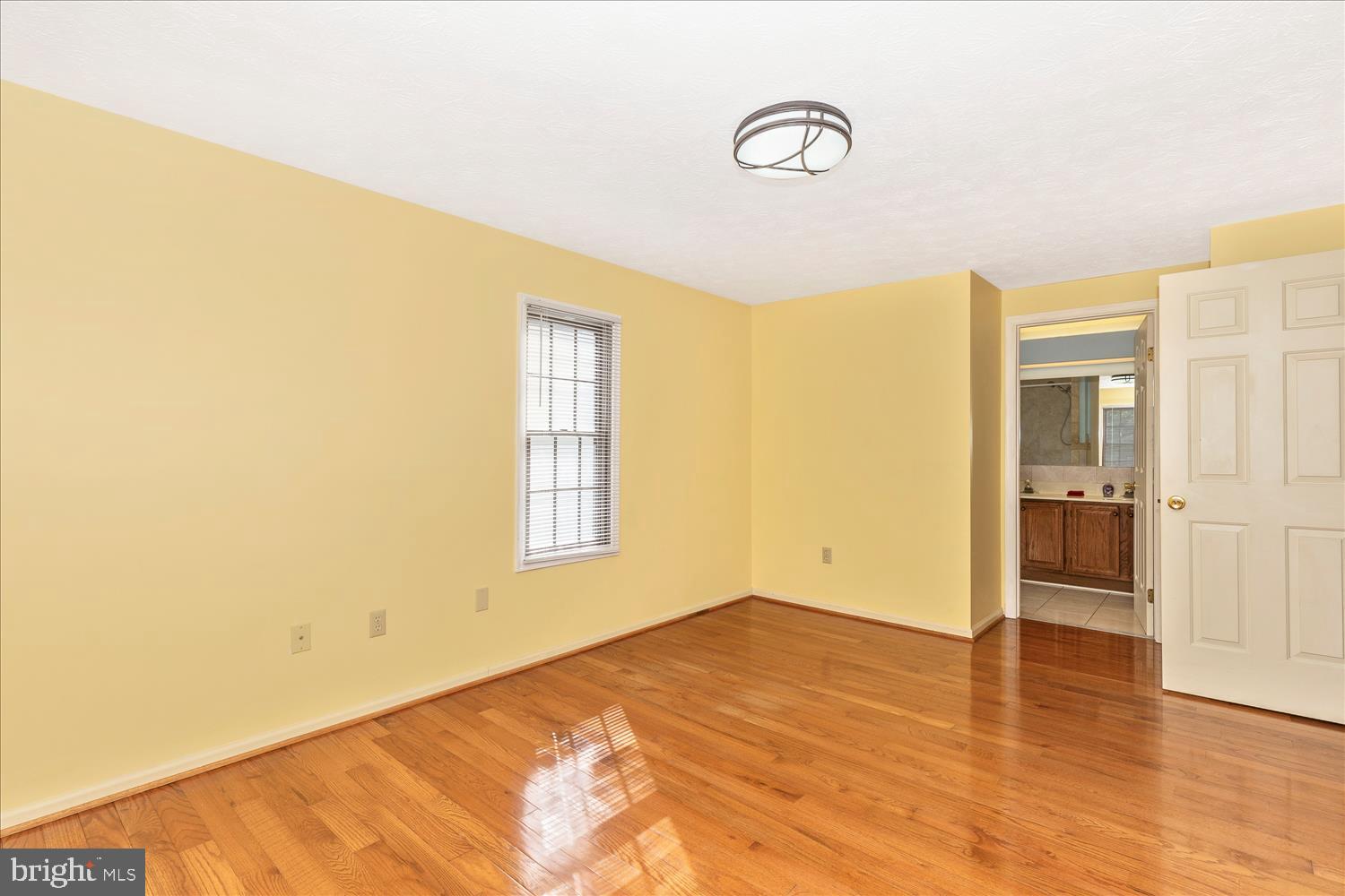 WATERS EDGE AT NORTH LAKE - Residential Lease