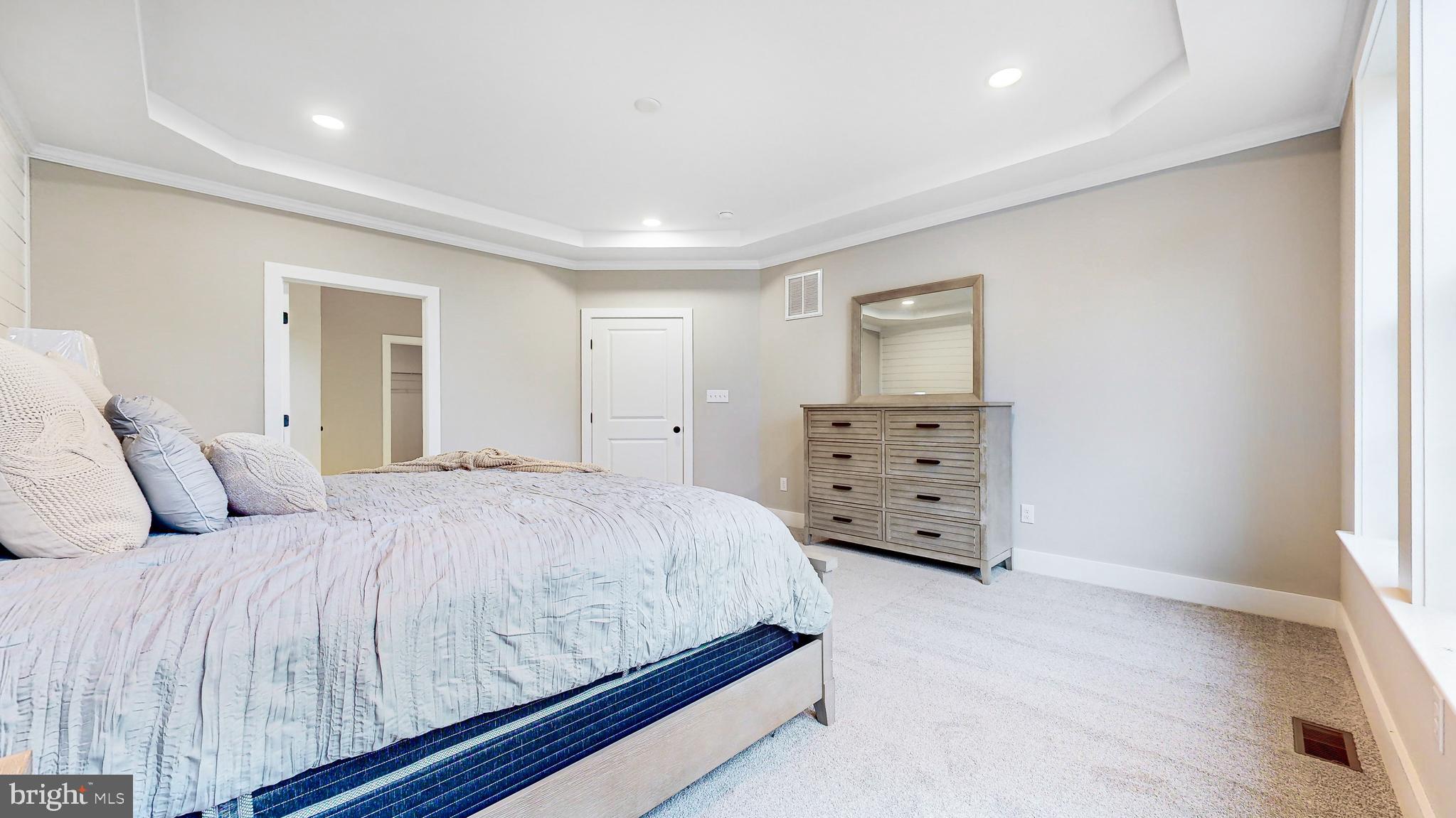 INGRAMS POINT - Residential