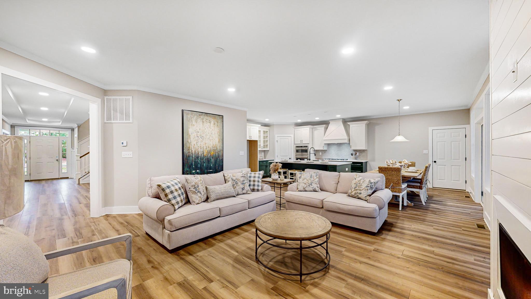 INGRAMS POINT - Residential