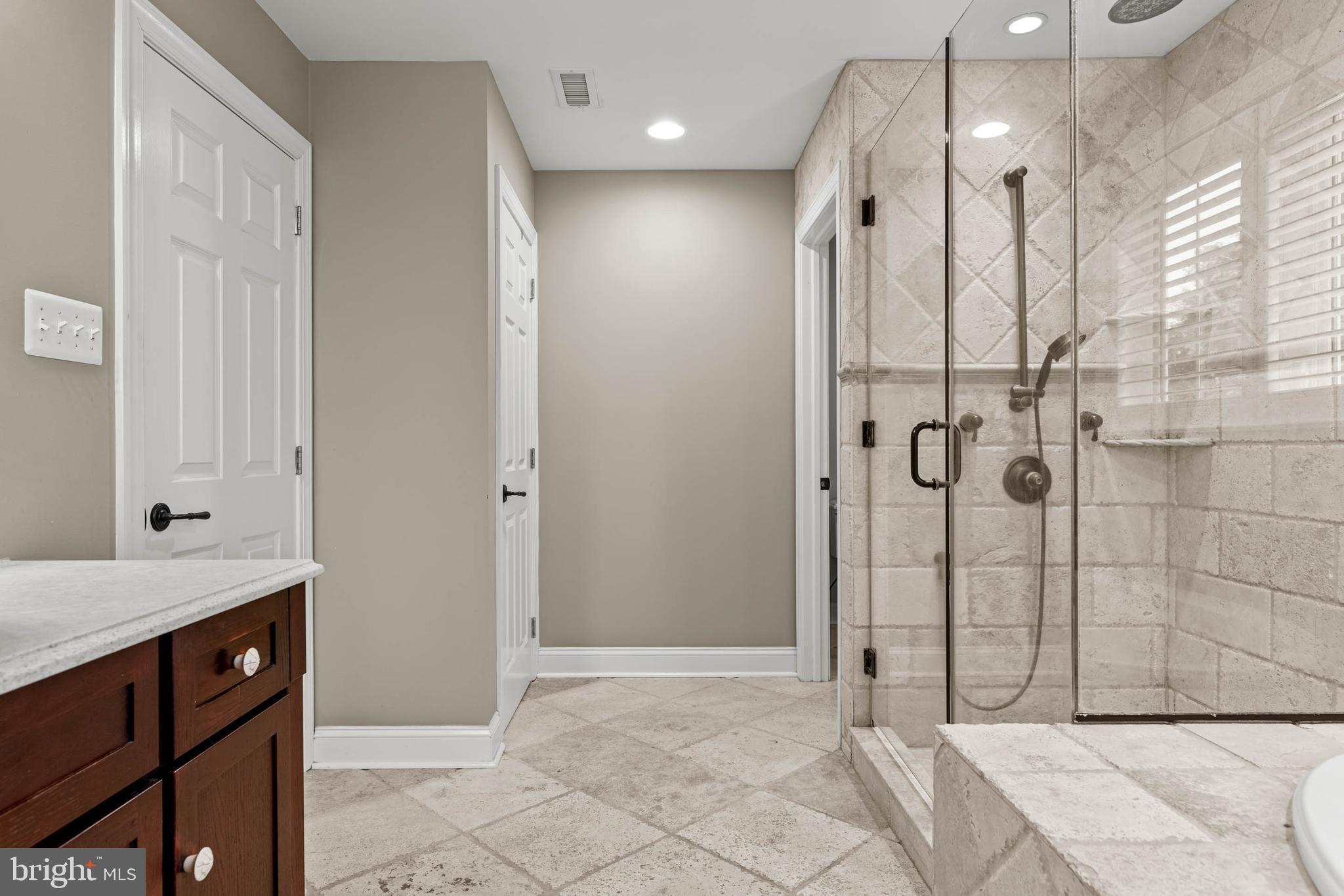 GREENE COUNTRIE - Residential