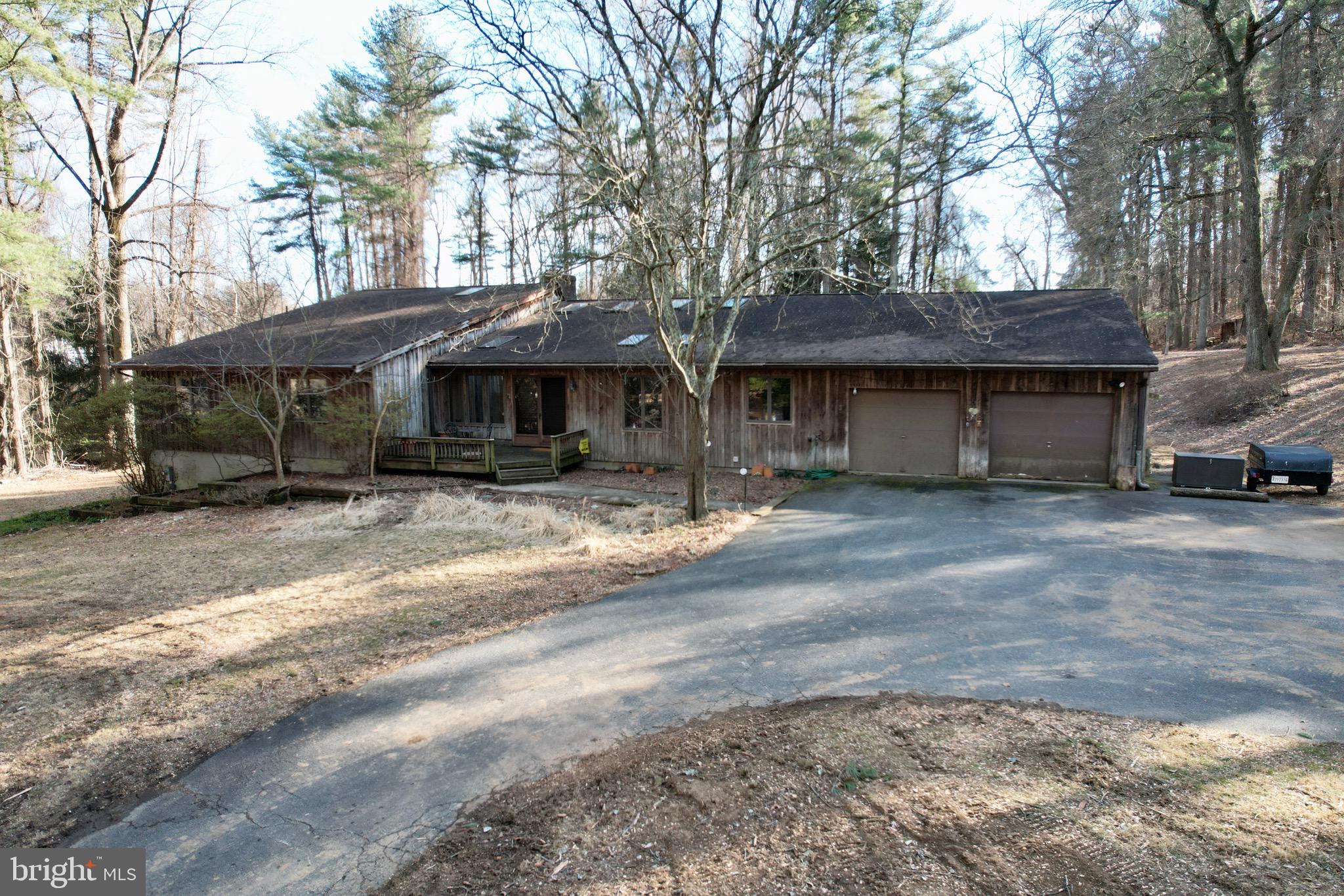 603 E WHEEL ROAD