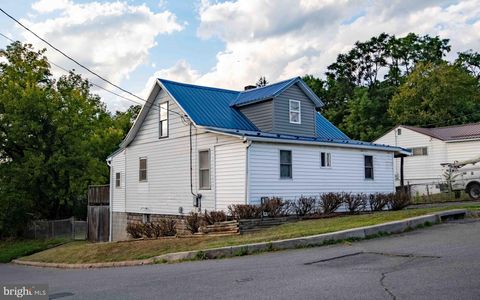 Homes For Sale - 61 Maple Street<br/> CUMBERLAND, MD 21502