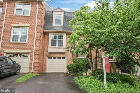 5813 IRON WILLOW COURT ALEXANDRIA VA 22310