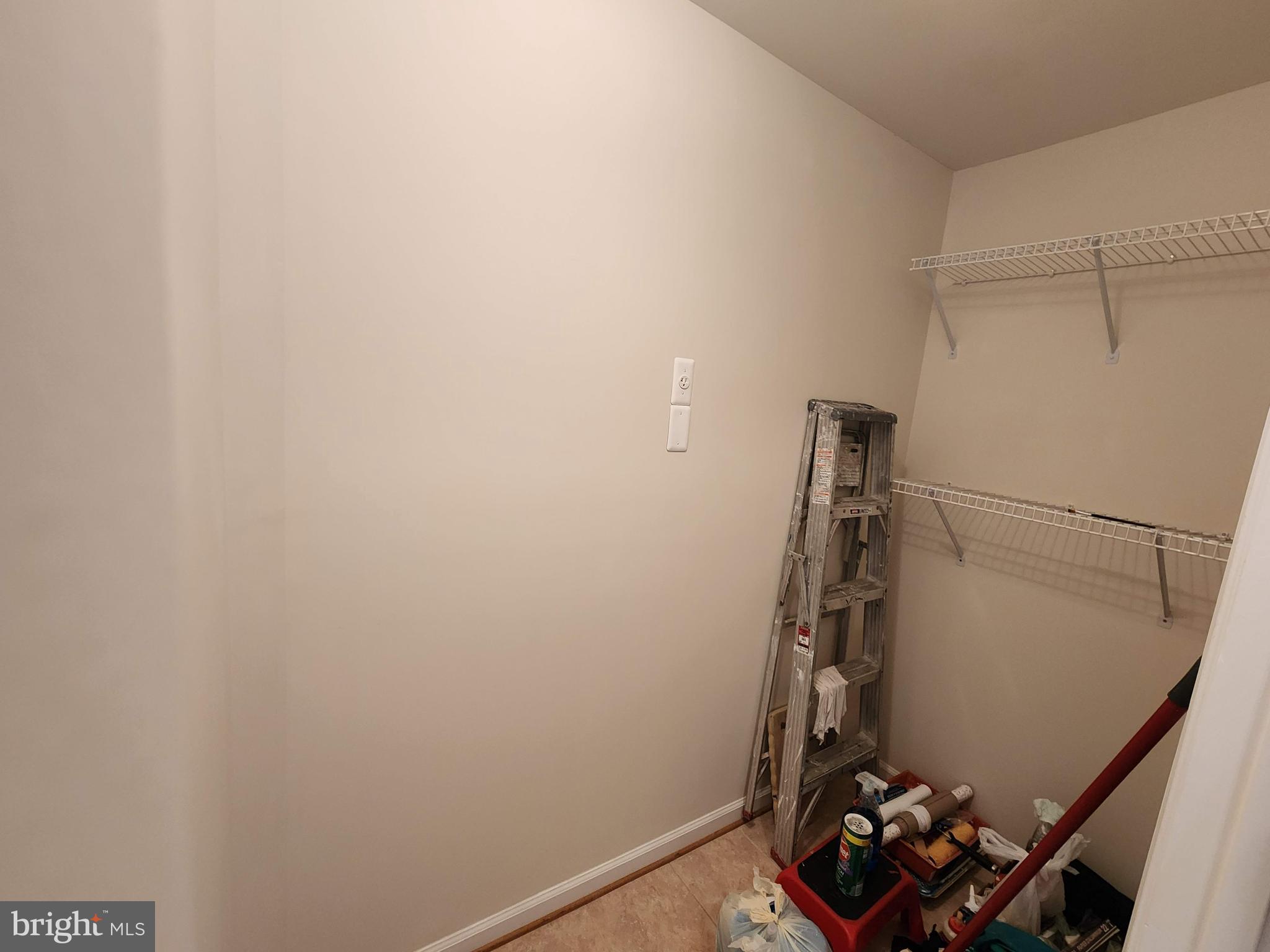 POTOMAC RIDGE - Residential Lease