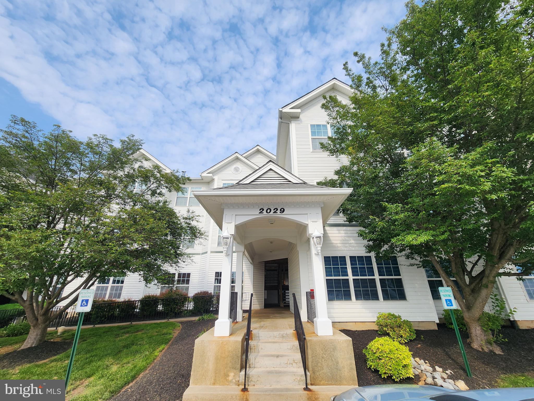 POTOMAC RIDGE - Residential Lease