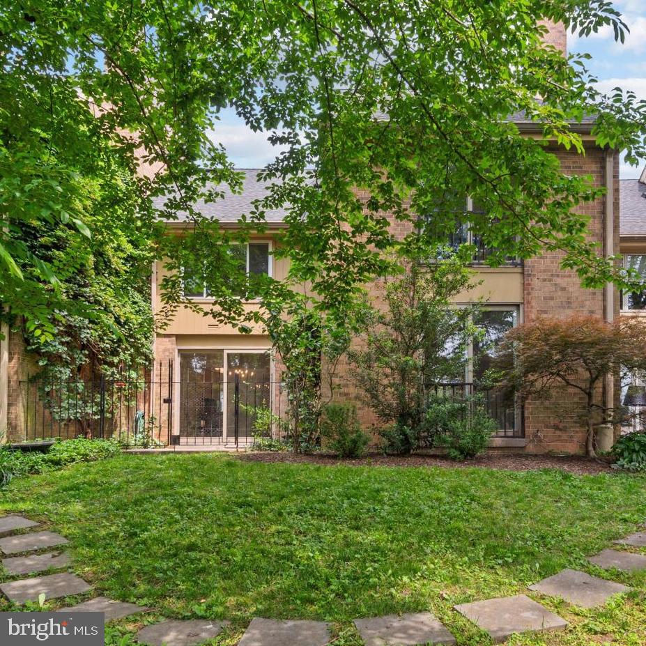 CROSS KEYS - Residential
