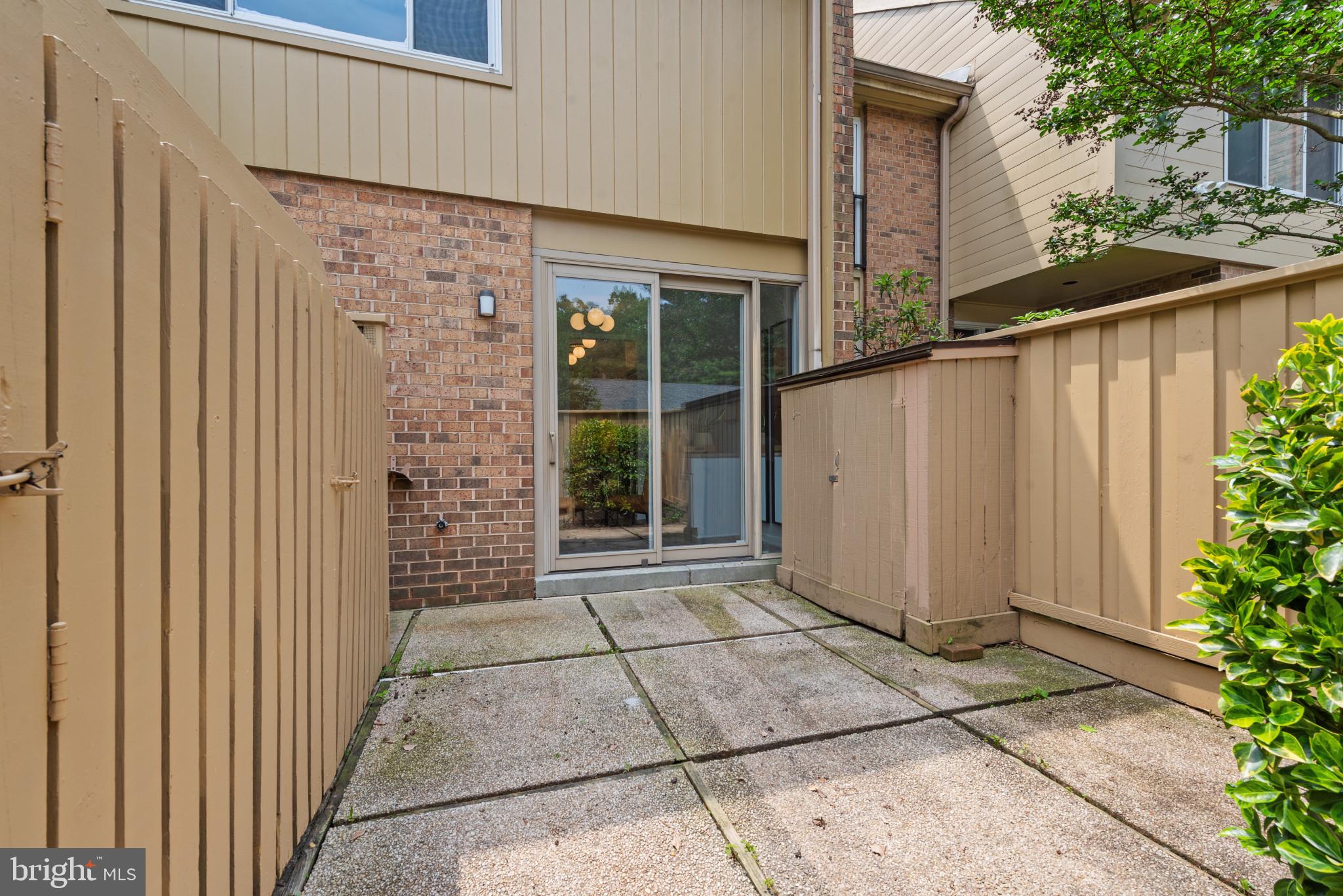 CROSS KEYS - Residential
