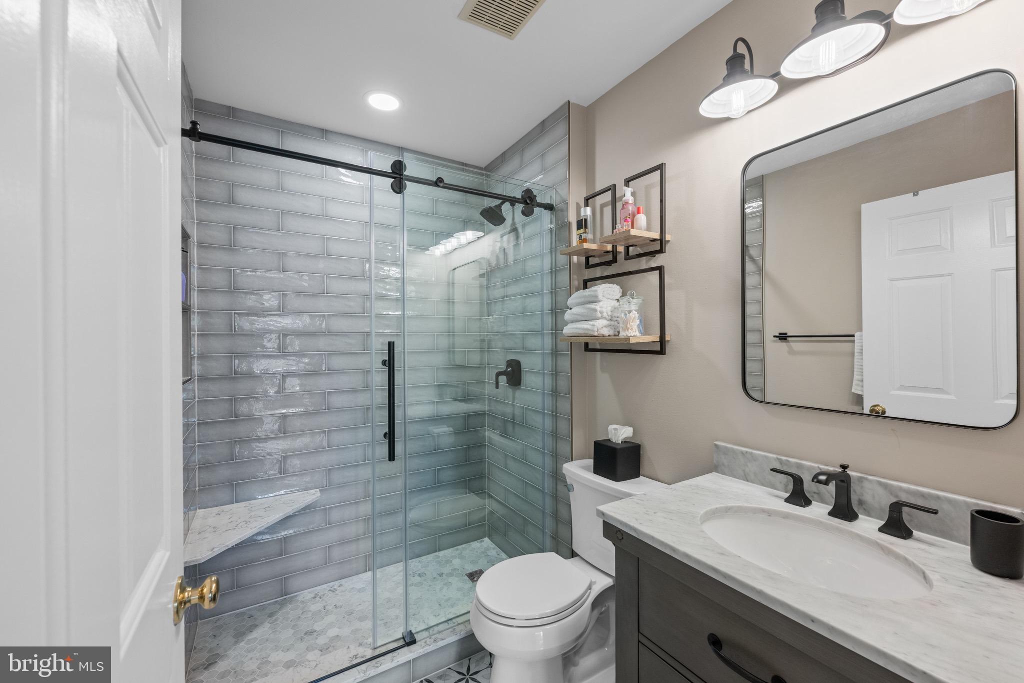 KINGSVIEW RIDGE - Residential