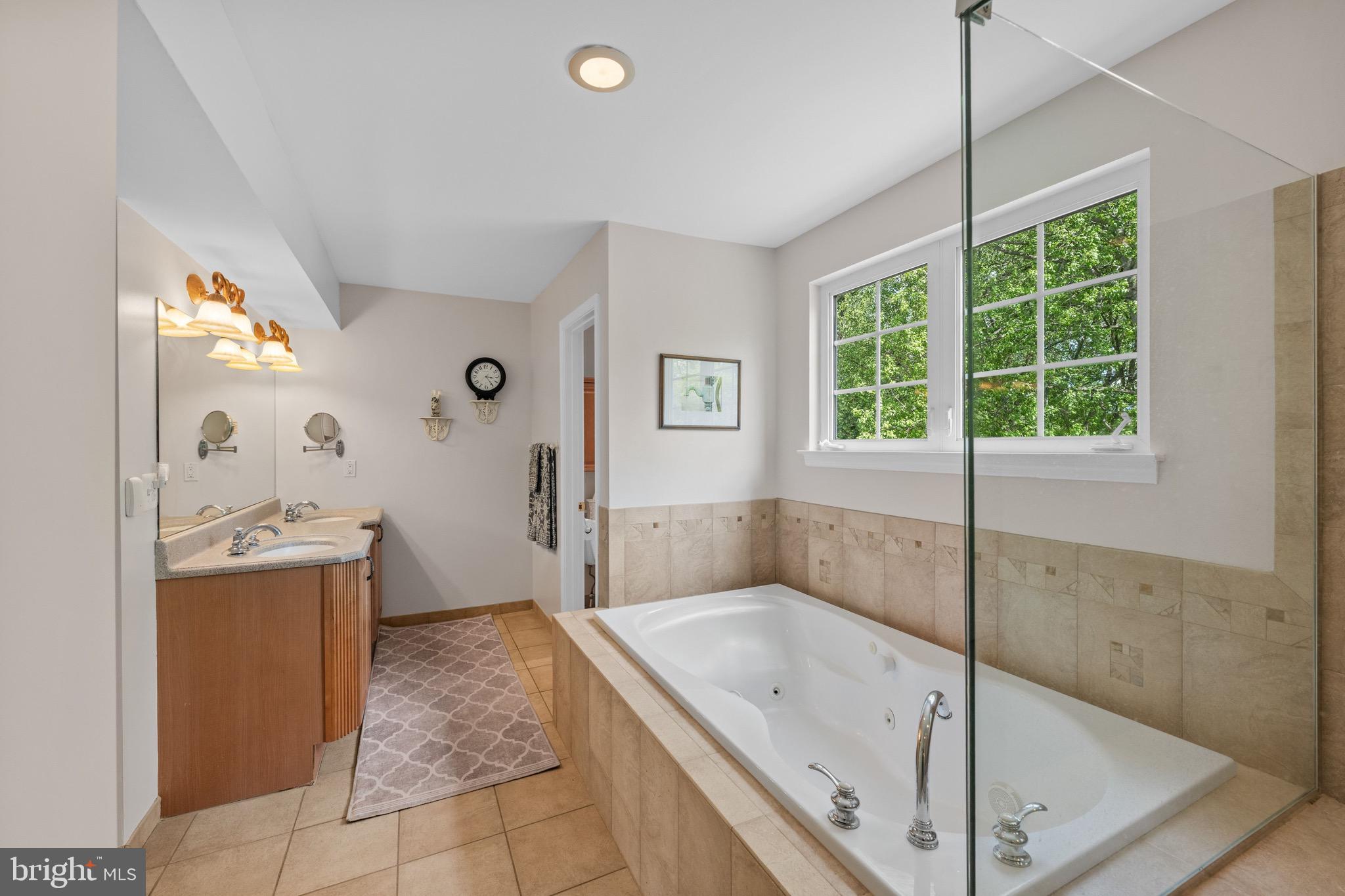 KINGSVIEW RIDGE - Residential