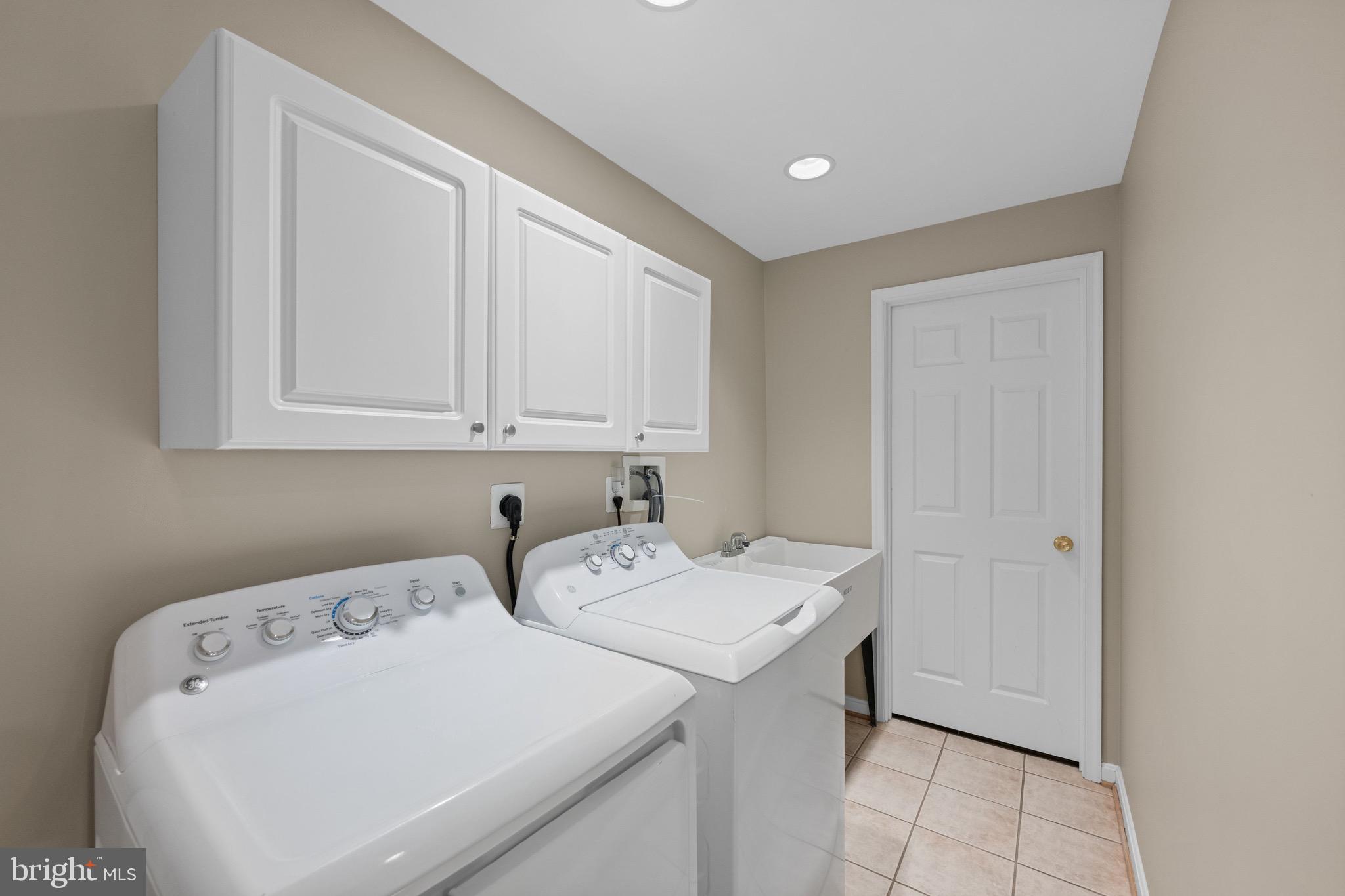 KINGSVIEW RIDGE - Residential