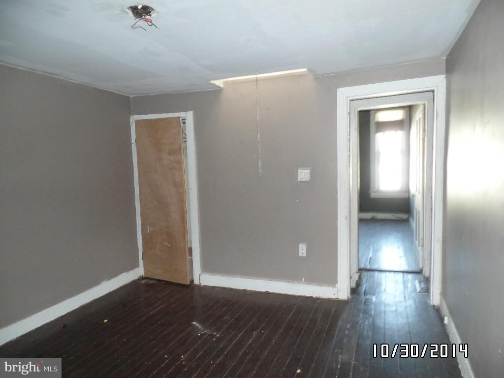 MILL HILL - Residential