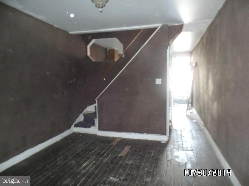 MILL HILL - Residential