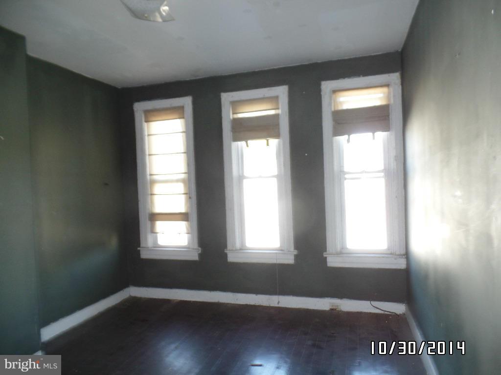 MILL HILL - Residential