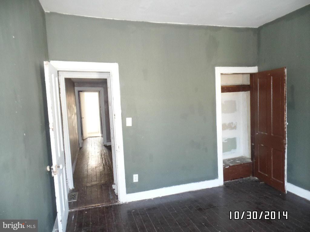 MILL HILL - Residential