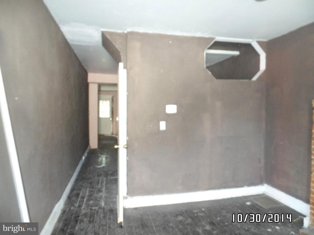 MILL HILL - Residential