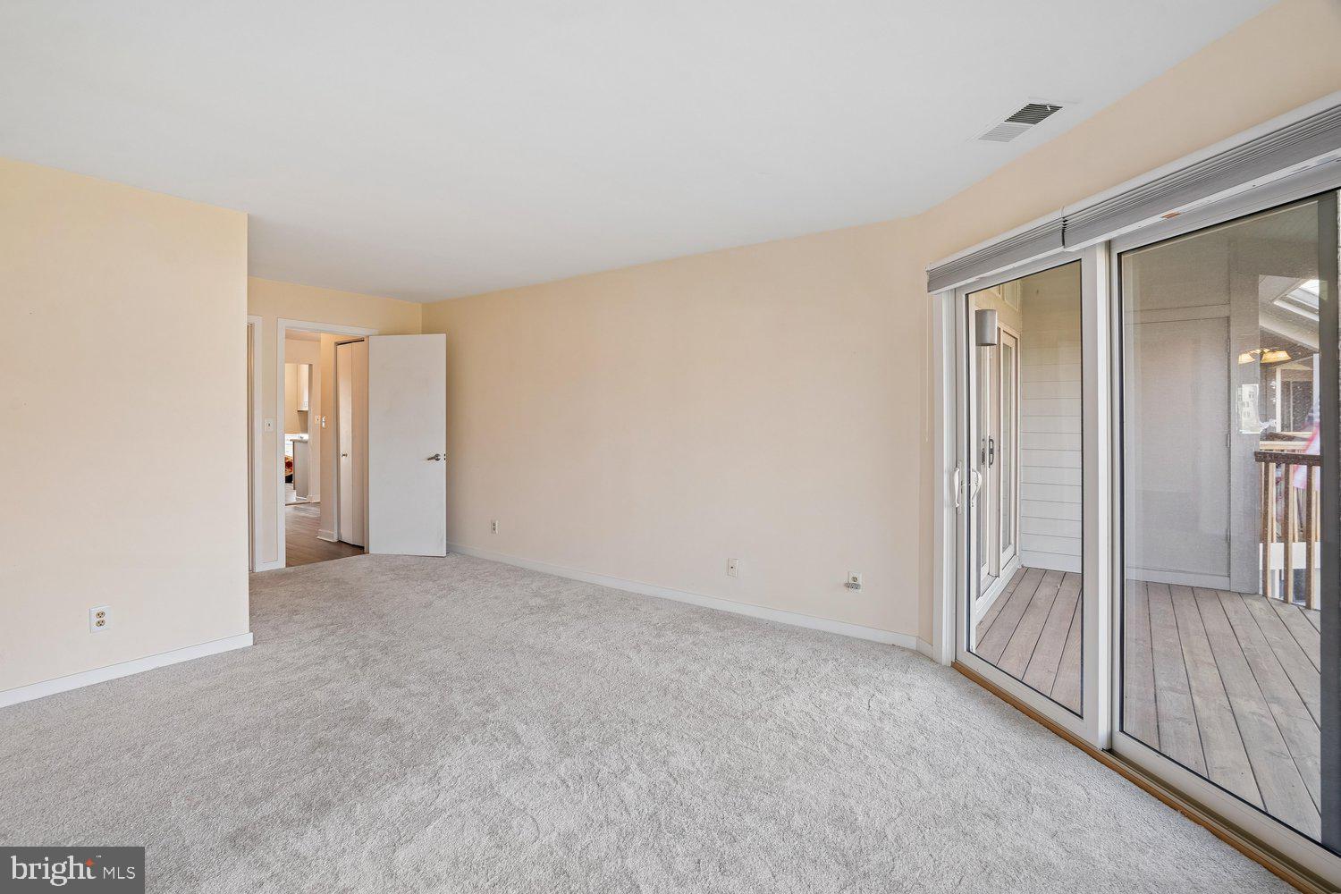 CHESAPEAKE HARBOUR - Residential