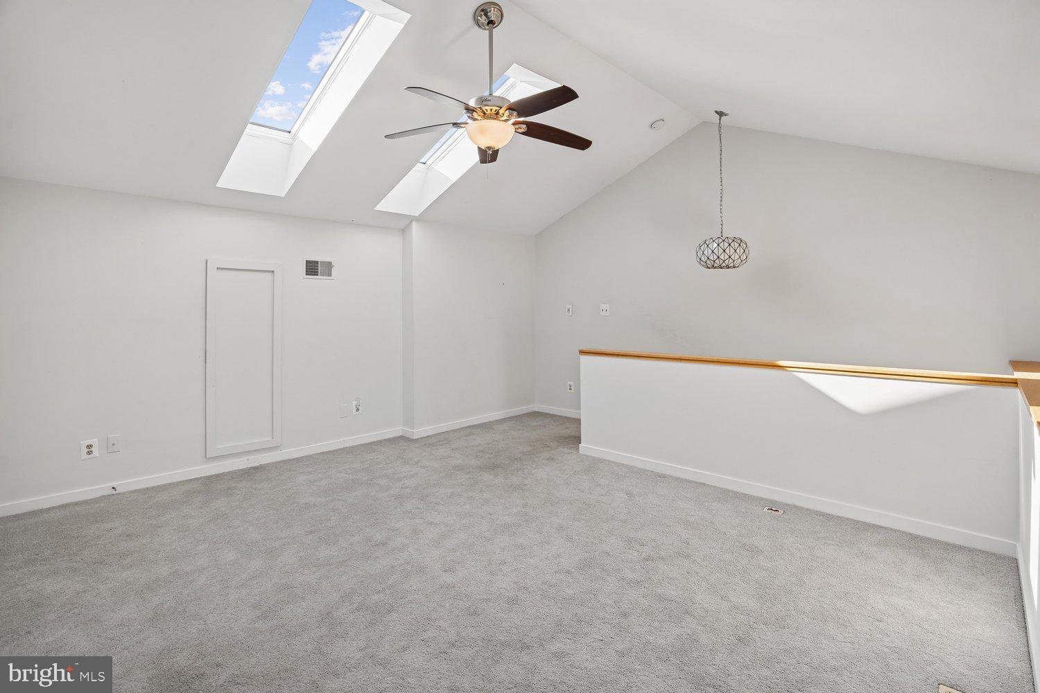 CHESAPEAKE HARBOUR - Residential