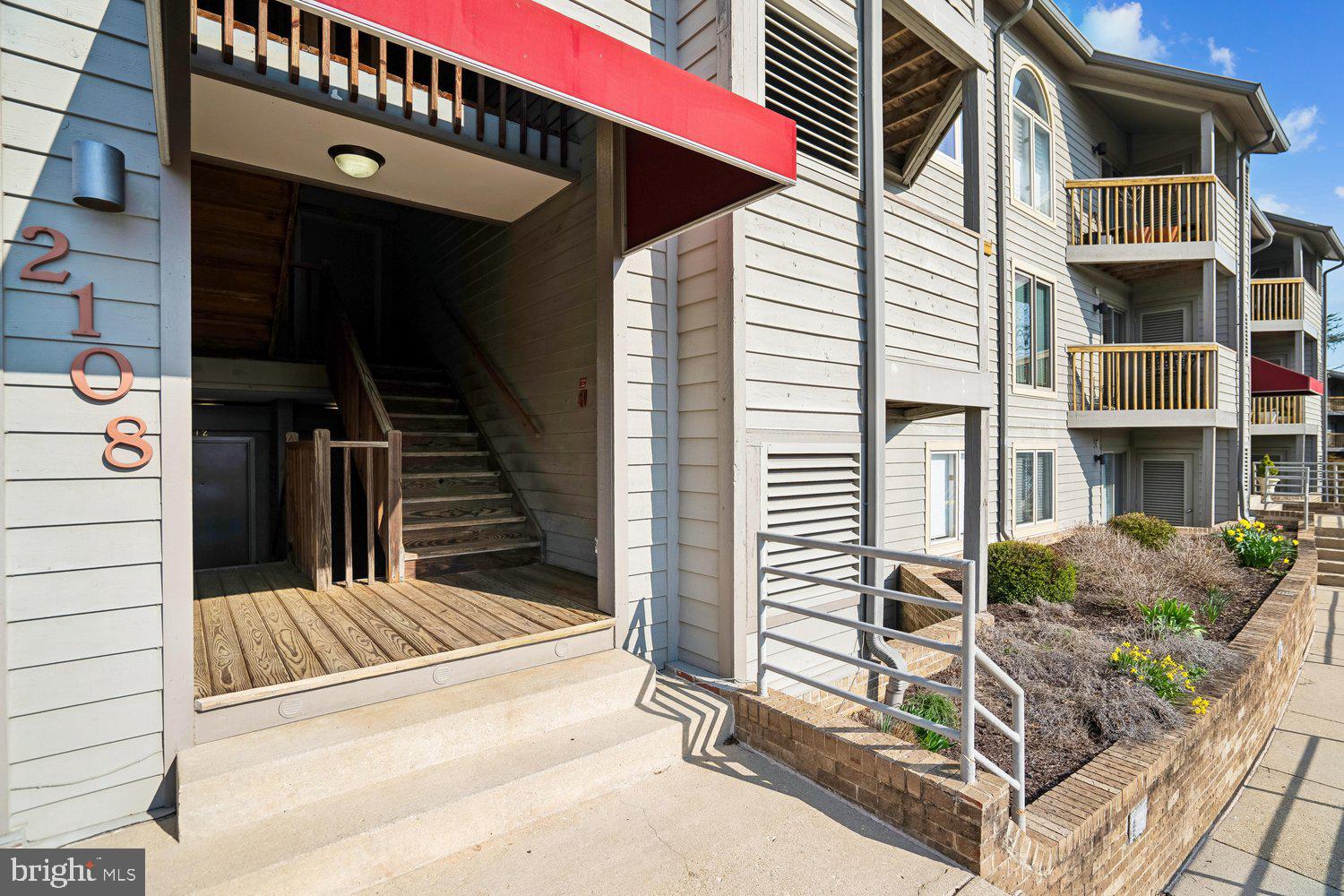 CHESAPEAKE HARBOUR - Residential